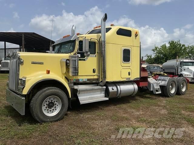 Kenworth W900 Evakuators ar manipulatoru