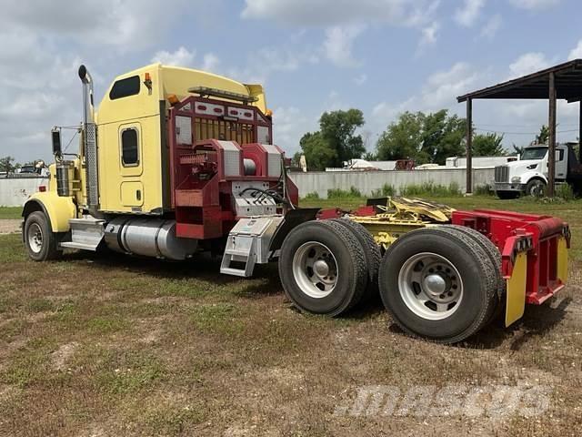 Kenworth W900 Evakuators ar manipulatoru