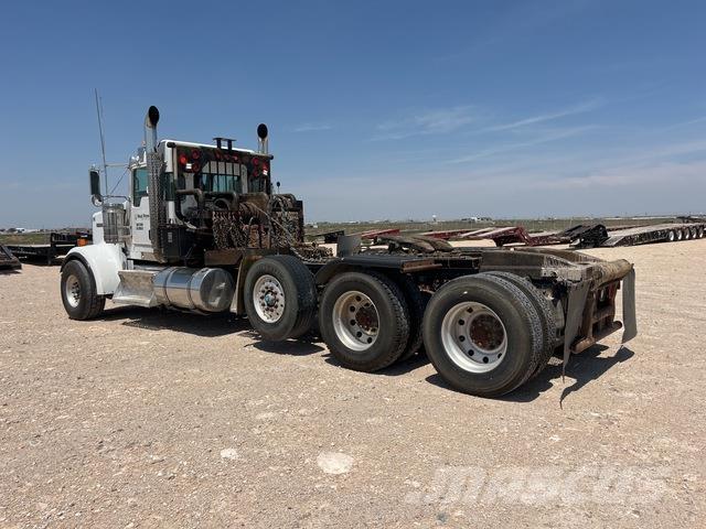 Kenworth W900 Evakuators ar manipulatoru