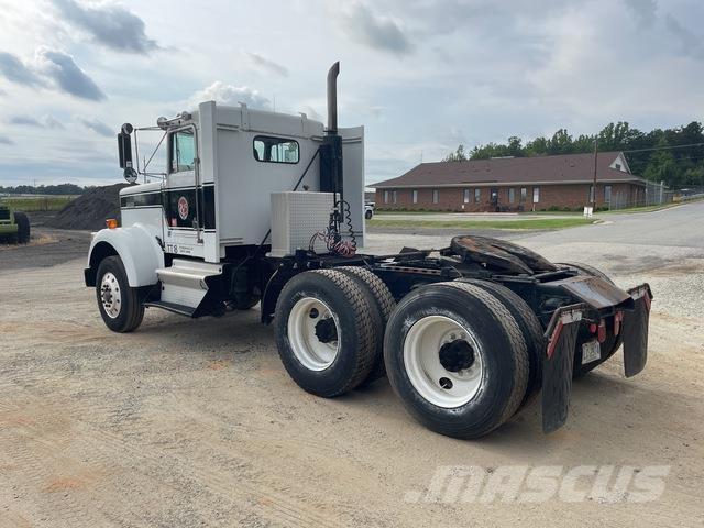 Kenworth W900 Vilcēji