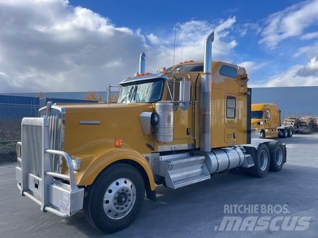 Kenworth W900L Vilcēji