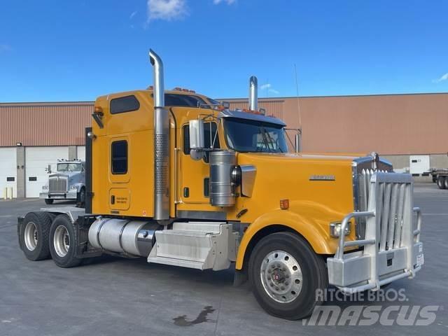 Kenworth W900L Vilcēji