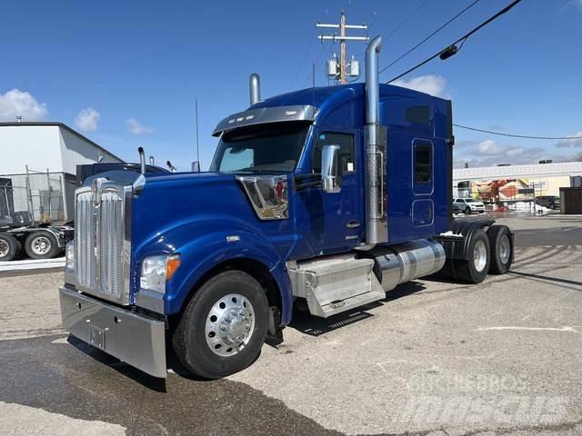 Kenworth W990 Vilcēji