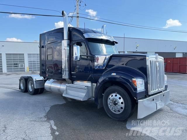 Kenworth W990 Vilcēji