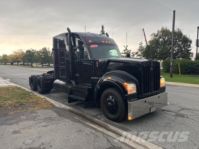 Kenworth W990 Vilcēji