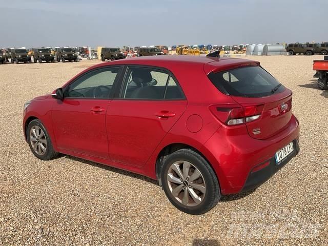 Kia Rio Automašīnas