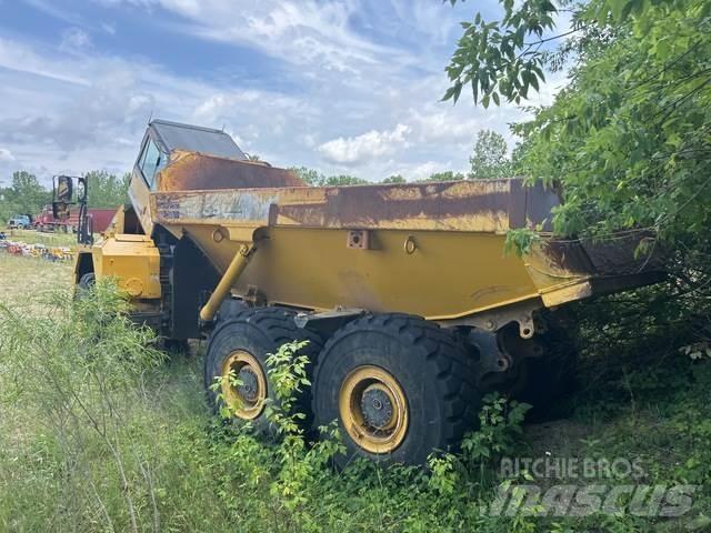 Komatsu  Artikulētie pašizgāzēji