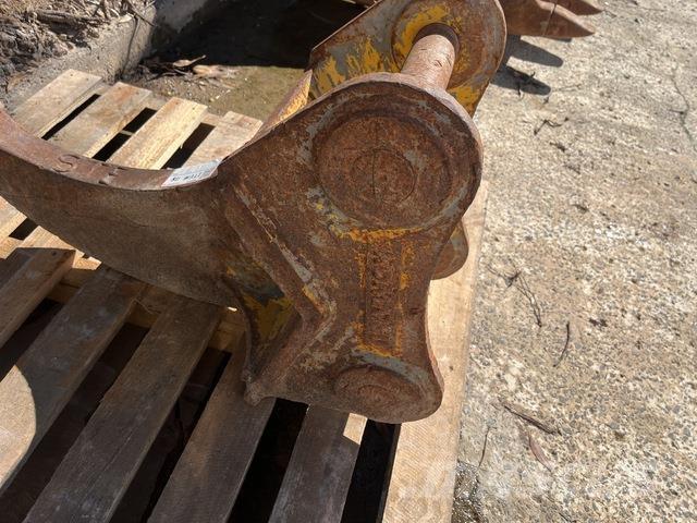 Komatsu  Skarifikatori