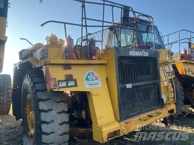 Komatsu 330M Artikulētie pašizgāzēji