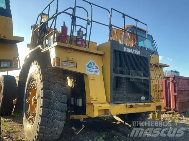 Komatsu 330M Artikulētie pašizgāzēji