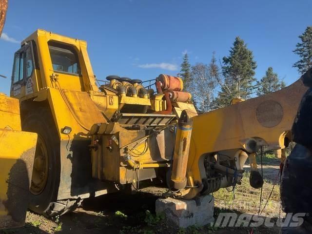 Komatsu 330M Artikulētie pašizgāzēji
