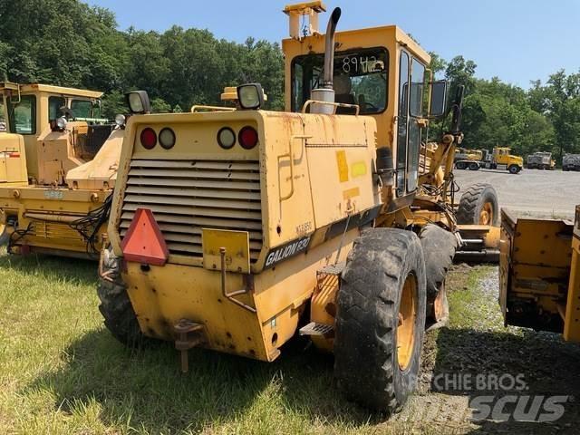 Komatsu 830B Greideri