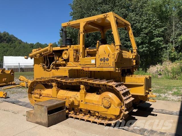 Komatsu D155-A Kāpurķēžu buldozeri
