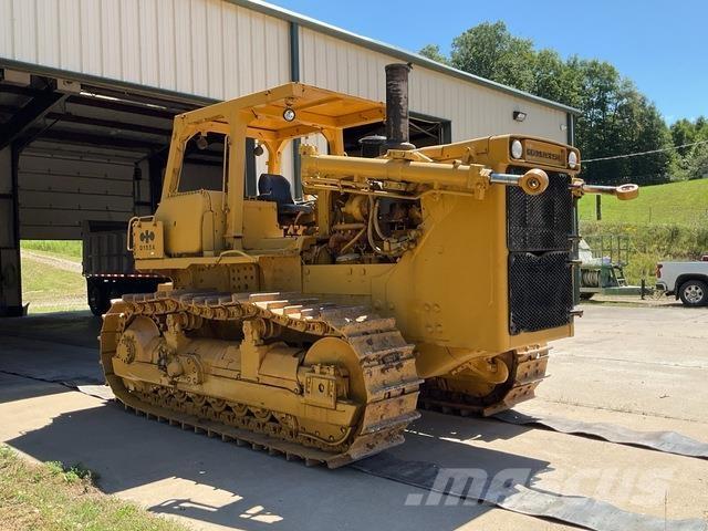 Komatsu D155-A Kāpurķēžu buldozeri