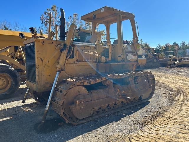 Komatsu D68E-1 Kāpurķēžu buldozeri