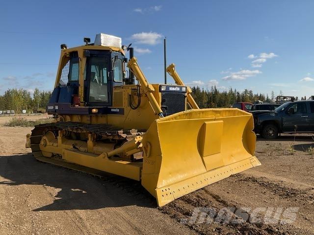 Komatsu D85P Kāpurķēžu buldozeri