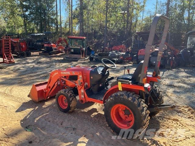 Kubota B2320DT Kompaktie traktori