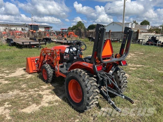 Kubota B2401DT Kompaktie traktori
