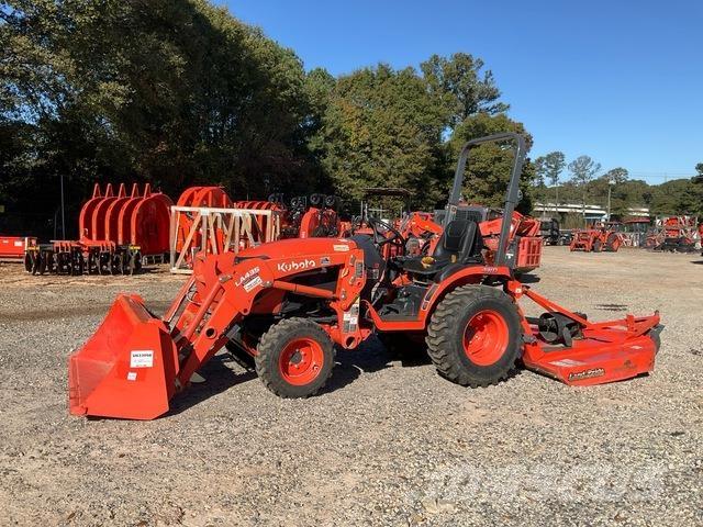 Kubota B2401DT Kompaktie traktori