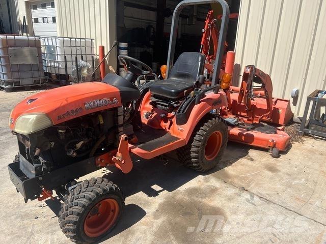 Kubota BX2360 Kompaktie traktori