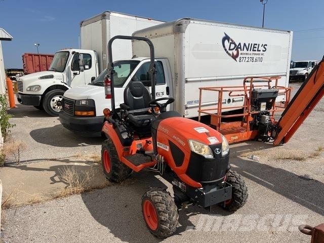 Kubota BX2380 Kompaktie traktori