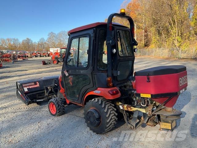 Kubota BX2380 Kompaktie traktori