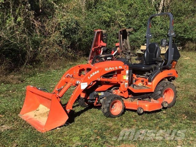 Kubota BX2380 Kompaktie traktori
