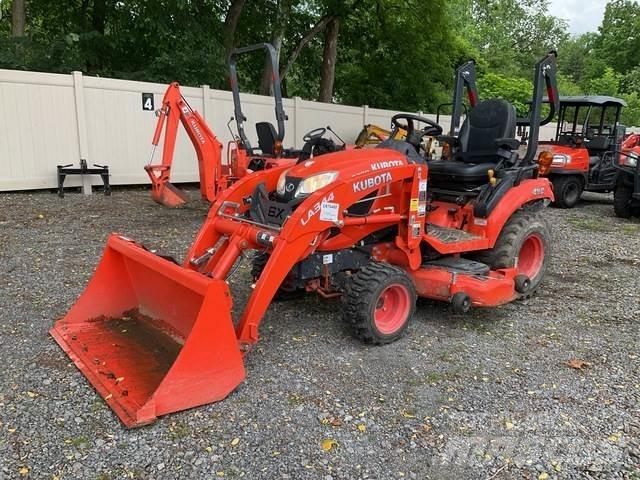 Kubota BX2380V Kompaktie traktori
