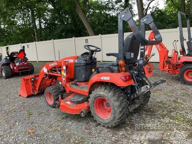 Kubota BX2380V Kompaktie traktori