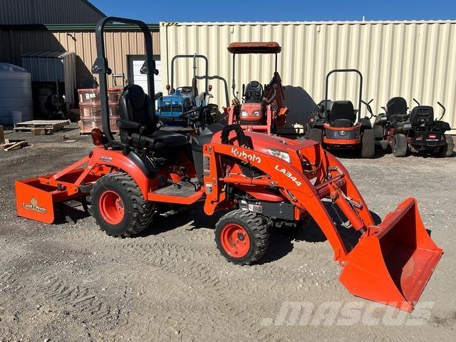 Kubota BX2680 Kompaktie traktori