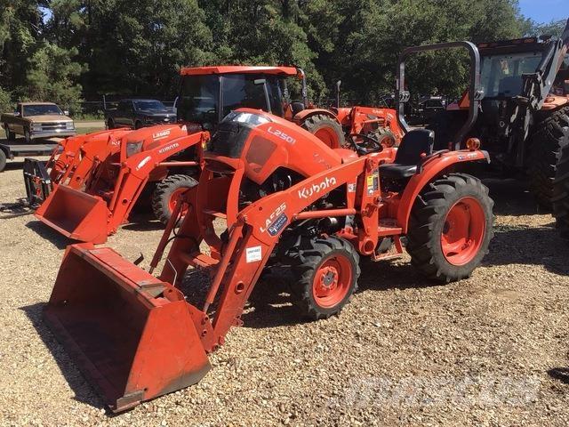 Kubota L2501D Traktori