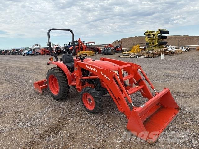 Kubota L2501DT Kompaktie traktori