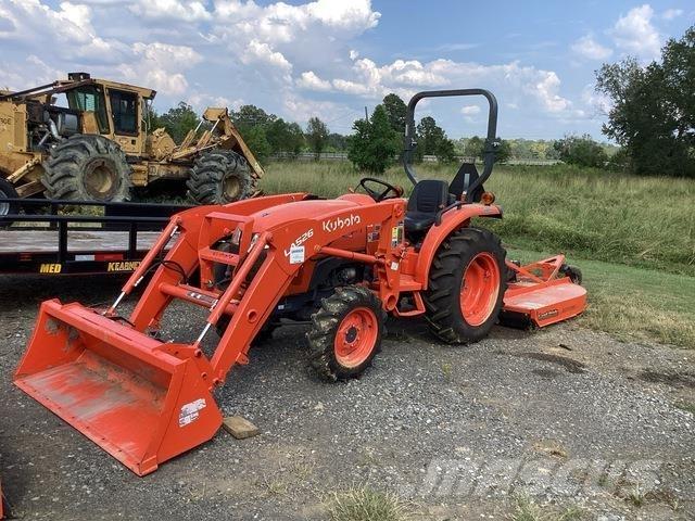 Kubota L2501DT Kompaktie traktori