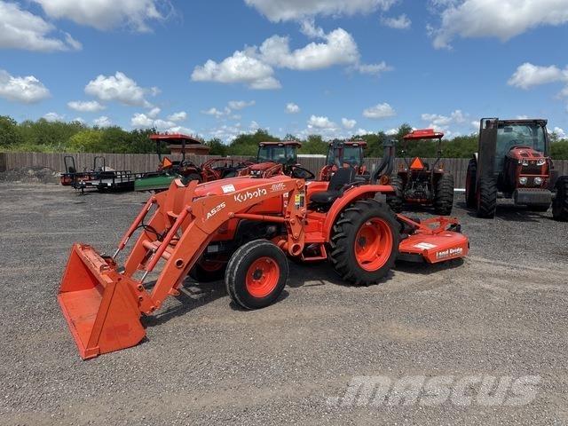 Kubota L2501F Kompaktie traktori