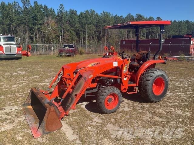 Kubota L2502DT Kompaktie traktori