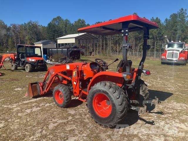 Kubota L2502DT Kompaktie traktori