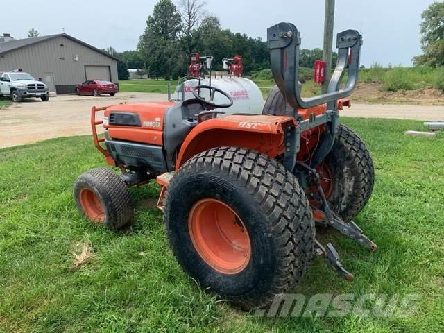 Kubota L3130D Kompaktie traktori