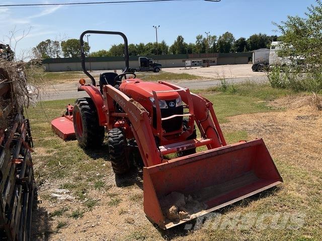 Kubota L3901DT Kompaktie traktori