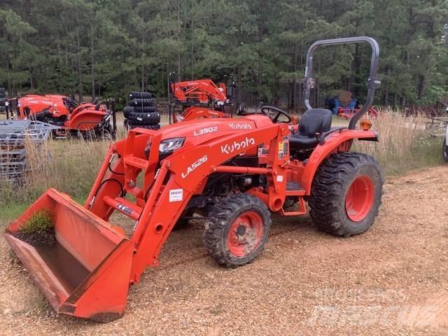 Kubota L3902DT Kompaktie traktori