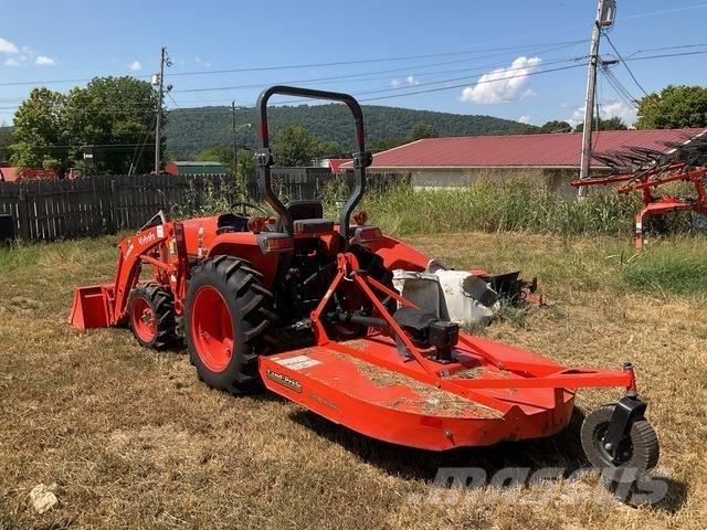 Kubota L3902DT Kompaktie traktori
