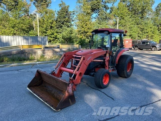 Kubota L5240 Kompaktie traktori