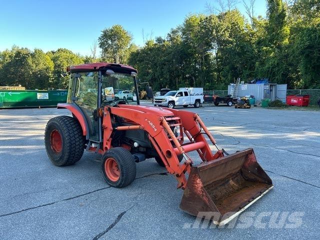 Kubota L5240 Kompaktie traktori