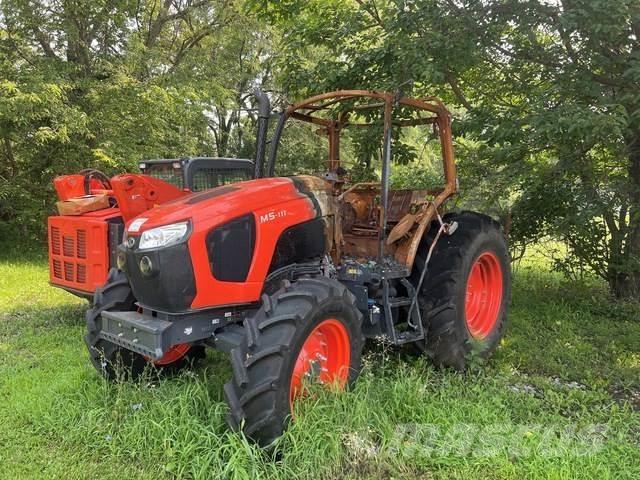 Kubota M5-111D Kompaktie traktori