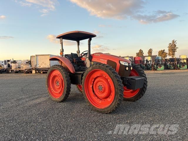 Kubota M69101D Kompaktie traktori