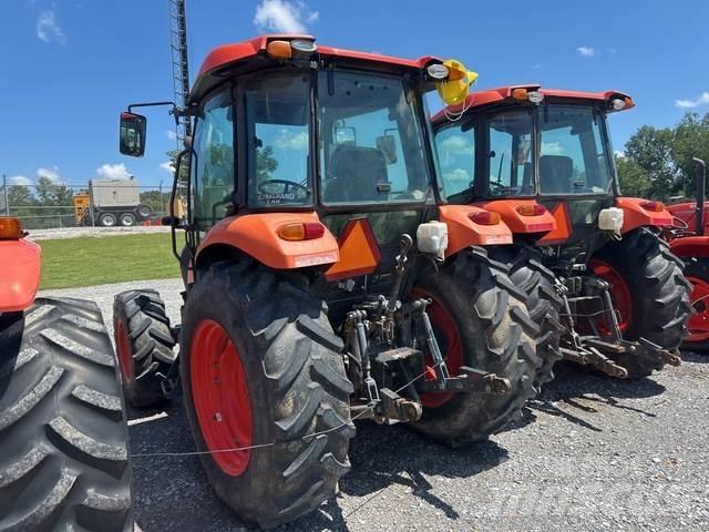 Kubota M7060D Kompaktie traktori