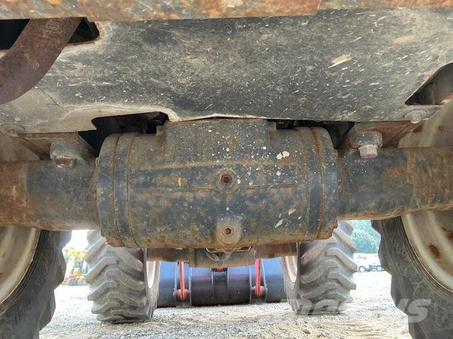 Kubota R430Z Iekrāvēji uz riteņiem