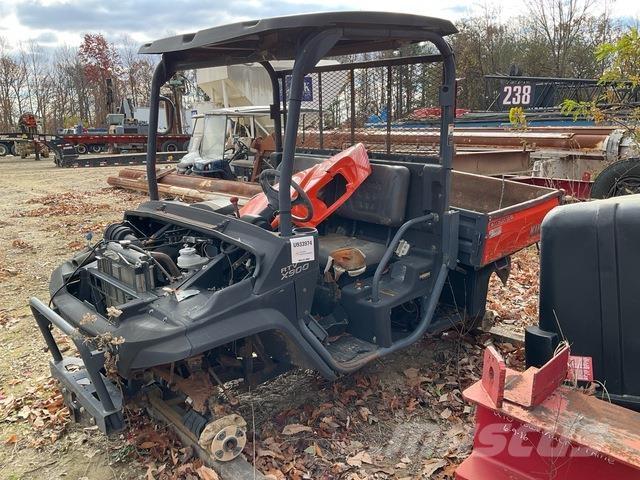 Kubota RTV-900 Komunālās mašīnas