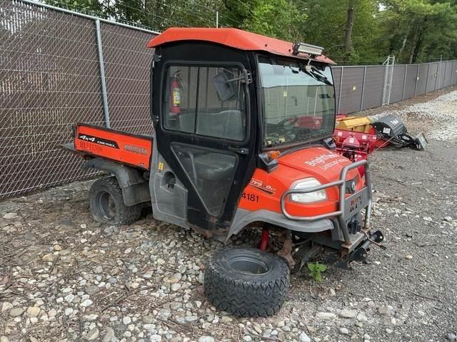 Kubota RTV900 Komunālās mašīnas