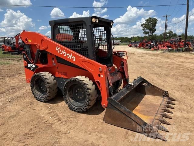 Kubota SSV75 Lietoti riteņu kompaktiekrāvēji