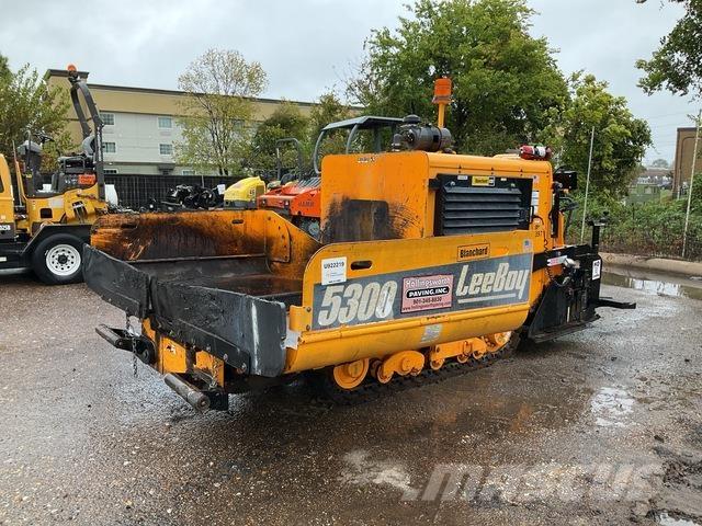 LeeBoy 5300 Asfalta klājēji